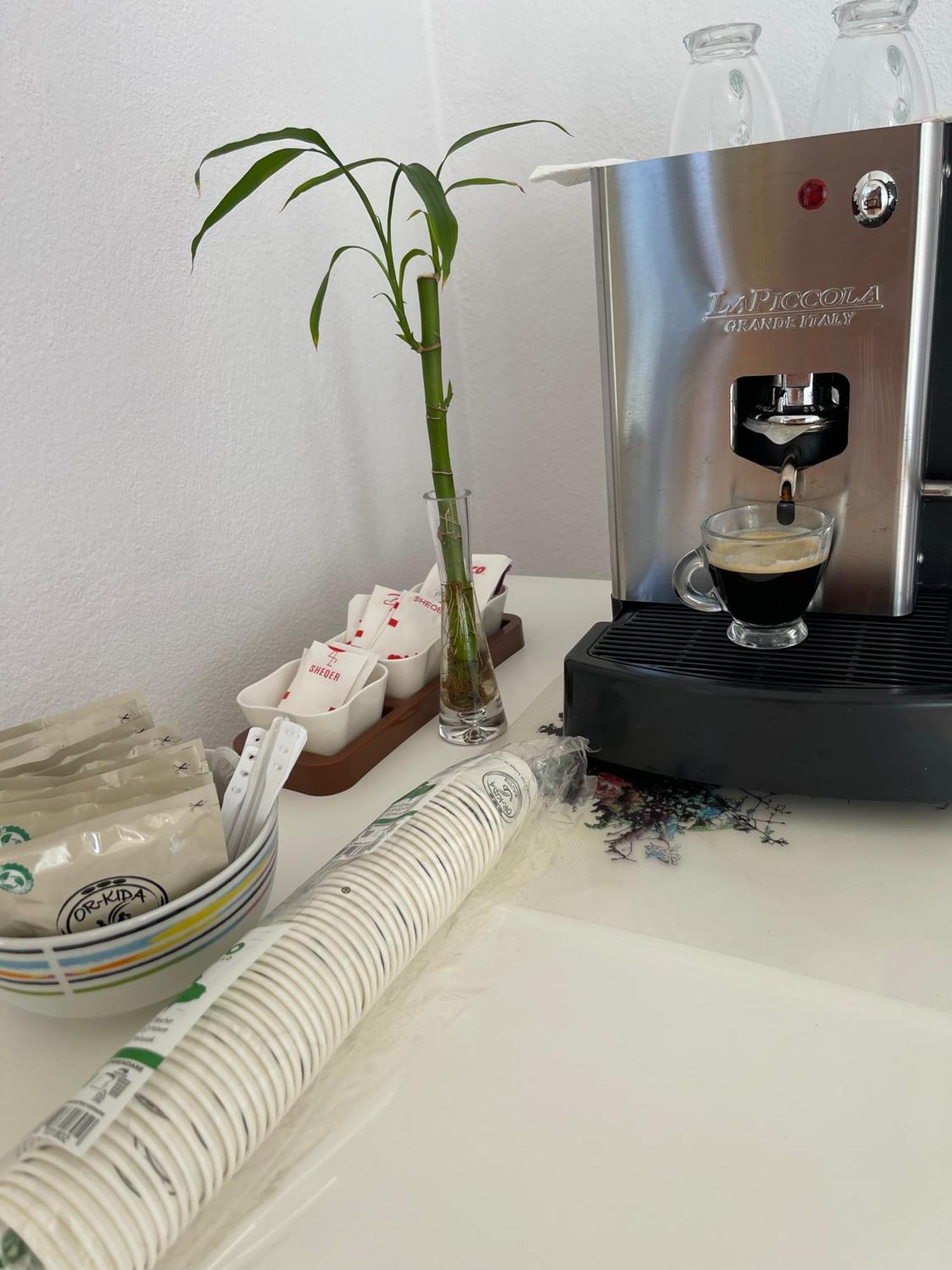 Kristi Apartment 2 Min To Sea Netflix & Espresso Station Sarande Exterior photo