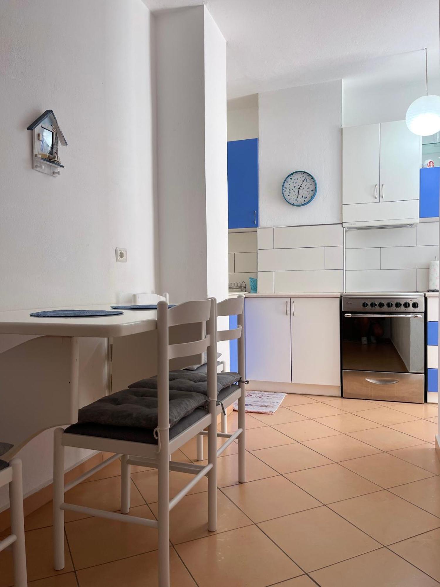 Kristi Apartment 2 Min To Sea Netflix & Espresso Station Sarande Exterior photo